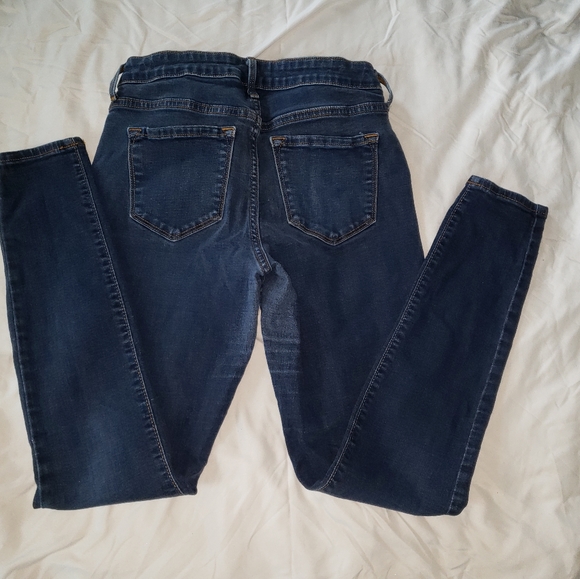 Old Navy jean dark Demin Rockstar Size 4 - Picture 2 of 9